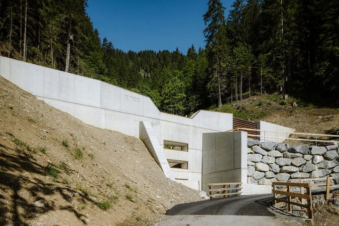 Bachverbauung; Bild: Anja Zurbrügg Photography
