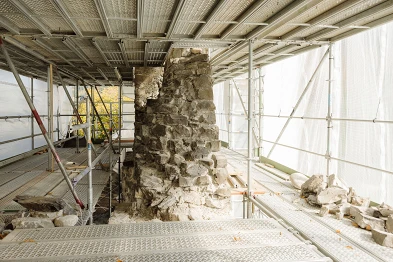 Sanierungsarbeiten Tellenburg; Gemeinde Frutigen, Bild: Anja Zurbrügg Photography