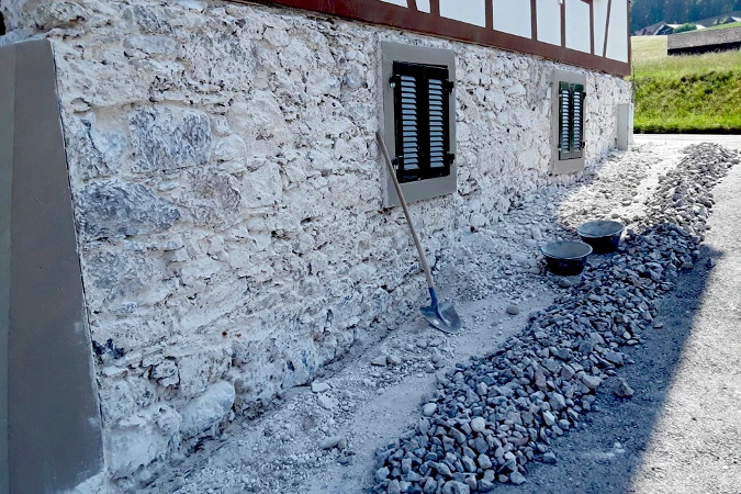 Sanierung Gebäudemauer; Künzi + Knutti AG