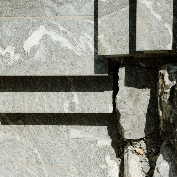 Natursteintreppe; Bild: Anja Zurbrügg Photography