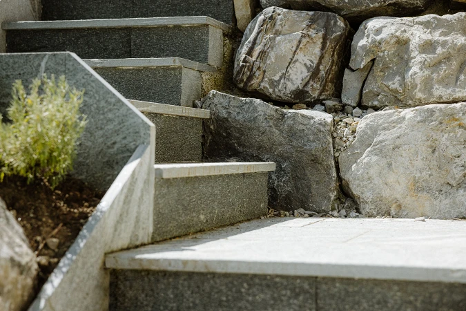Natursteintreppe; Bild: Anja Zurbrügg Photography