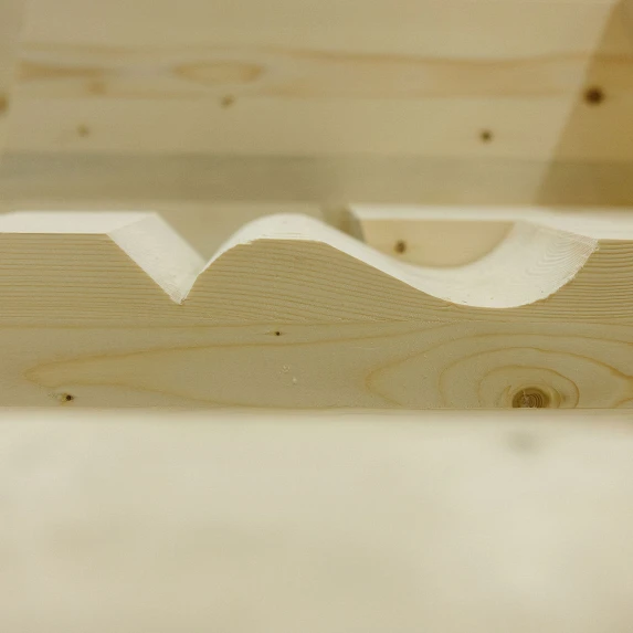 Pfette mit Verzierung; Produktionshalle Künzi + Knutti AG, Bild: Anja Zurbrügg Photographie