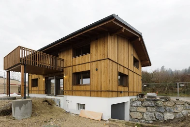 Einfamilienhaus mit Holzfassade; Private Bauherrschaft, Bild Anja Zurbrügg Photography