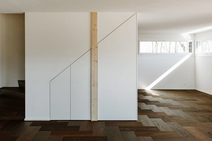 Treppenschrank; Bild: Anja Zurbrügg Photography