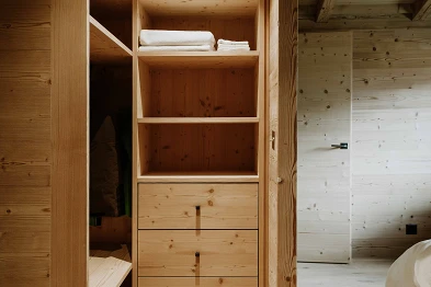 Kleiderschrank Schlafzimmer; Innenarchitekt:in: HattemerPartner GmbH, Bild: Anja Zurbrügg Photography