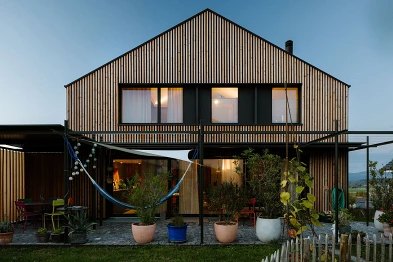 Aussenansicht; Bild: Anja Zurbrügg Photography