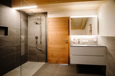 Gadezimmer OG; K+K, Zahler GmbH, Bild: Anja Zurbrügg Photography