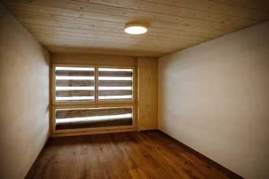 Zimmer; K+K, Zahler GmbH, Bild: Anja Zurbrügg Photography