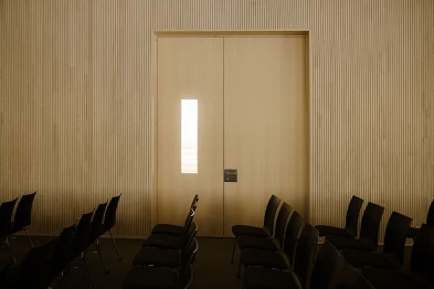 Seminarraum; Geissbühler Architekten AG, Bild: Anja Zurbrügg Photography