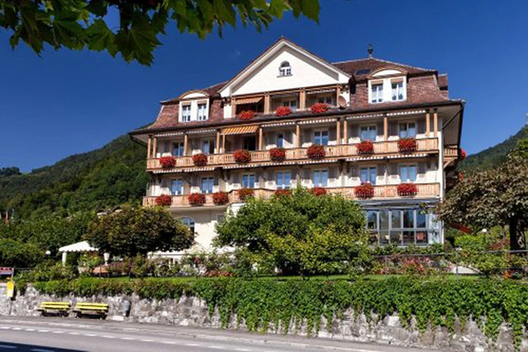 Des Alpes Aussenansicht; Loosli+Partner AG, L2A Architekten AG, Bild:Künzi+Knutti AG