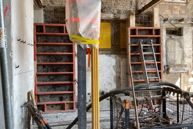 Maurerarbeiten im Altbau; Loosli+Partner AG, L2A Architekten AG, Bild:Künzi+Knutti AG